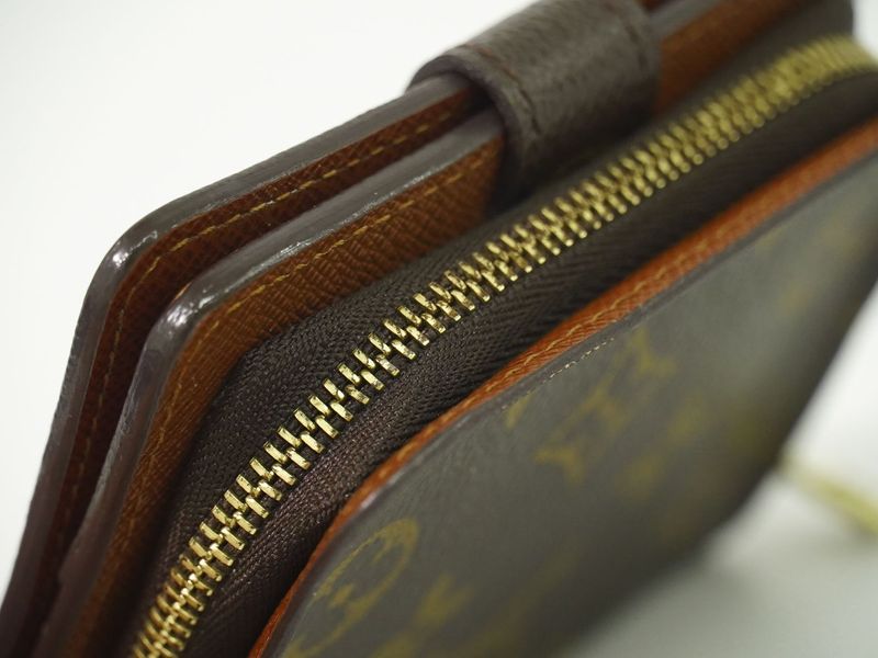 Authentic Louis Vuitton LV Compact Zip Monogram Fold Wallet Brown M61667