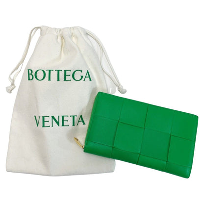 Bottega Veneta Maxi Intrecciato Lamb Leather Paraquito Round