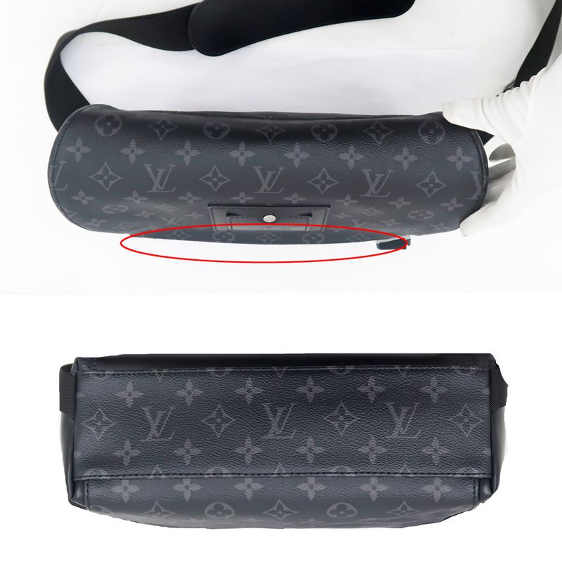 Louis Vuitton Messenger-voyage PM M40511 RFID Shoulder-bag Black Men's