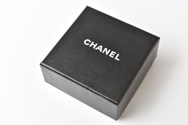 Chanel Brooch Pin Brooch Coco Mark Rhinestone Gold