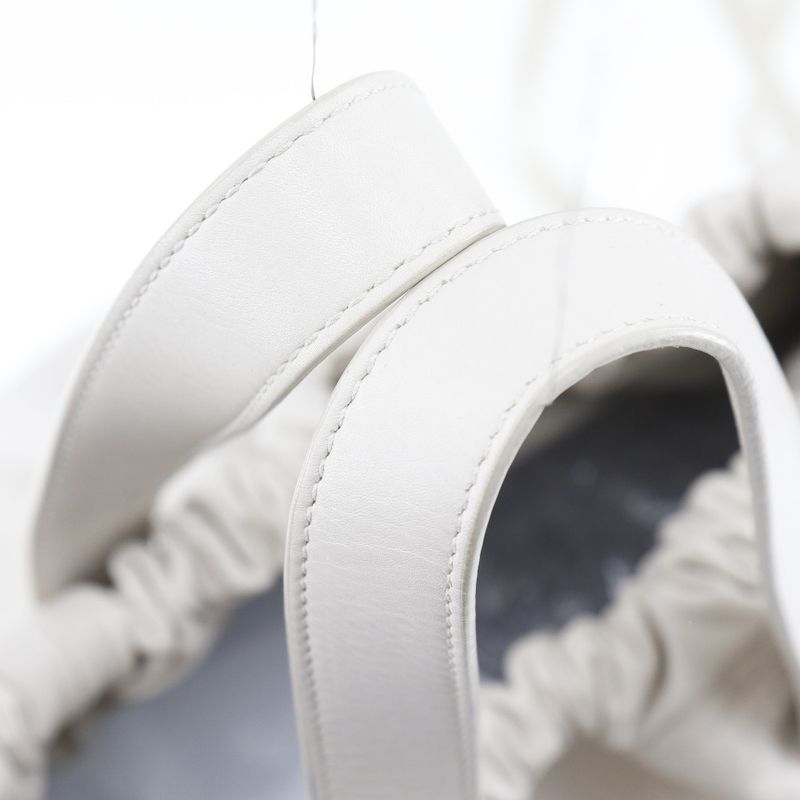 Bottega Veneta Bottega Veneta Reggello 567222 Calf Ivory Unisex Backpack/daypack