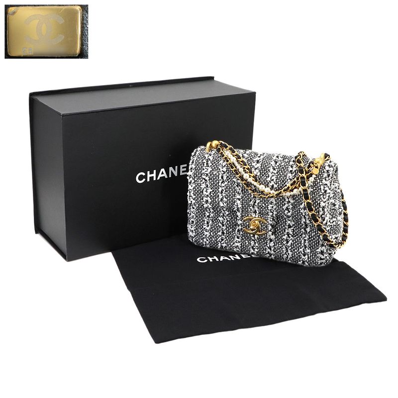 Exhibited Chanel Pearl Chain 2way Hand Shoulder Bag Tweed Lambskin White Black
