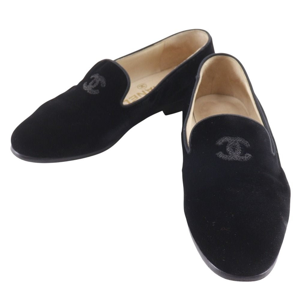 Chanel CC Logo Opera Shoes Velvet Black Loafers