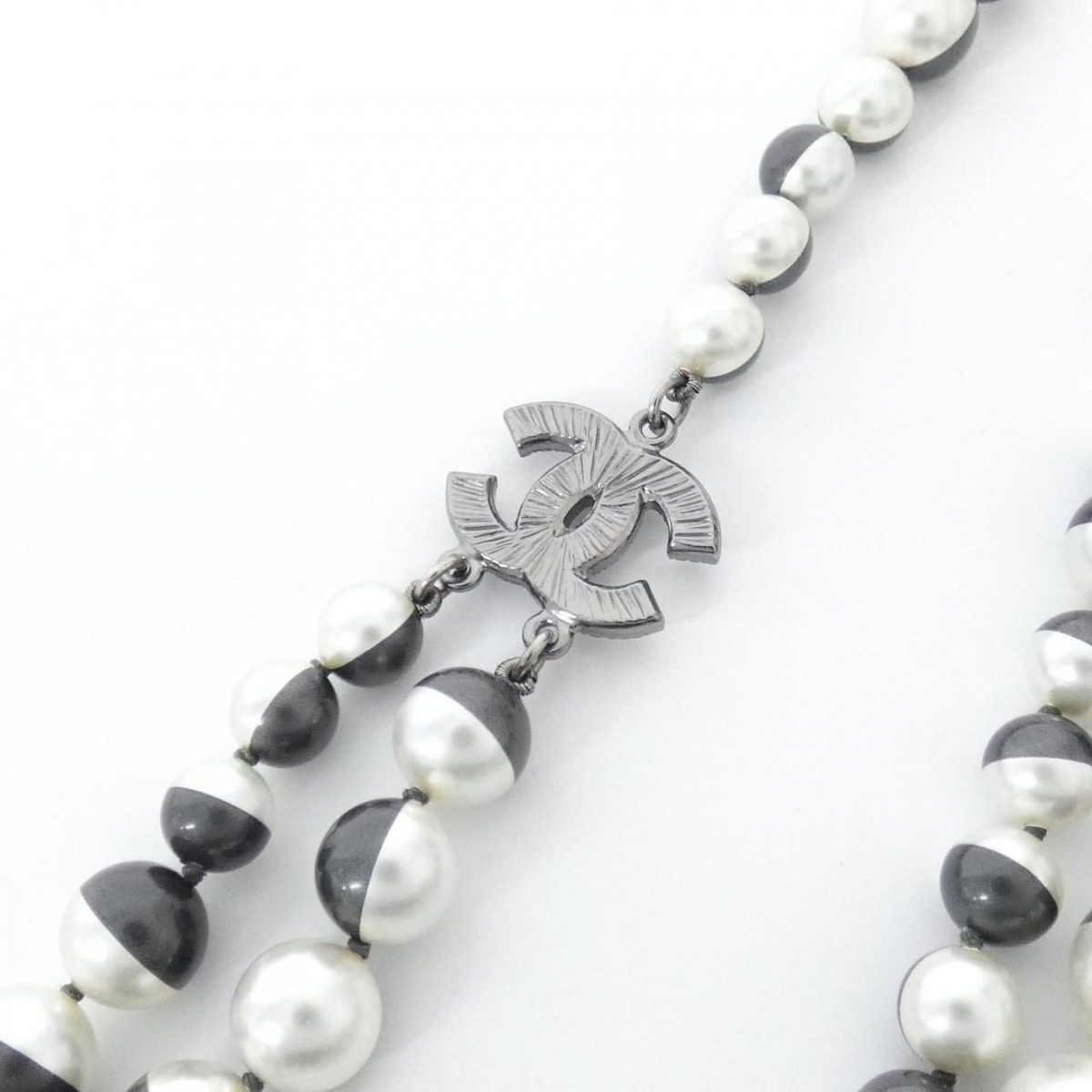 Chanel Necklace Silver — view 3