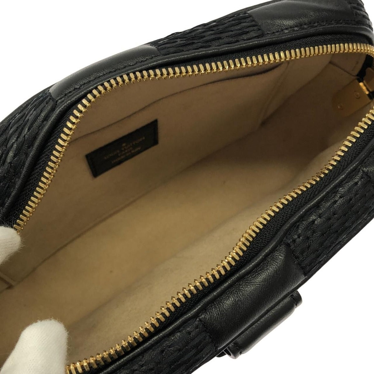 Louis Vuitton Damier Giant Troca PM Shoulder Bag — view 6