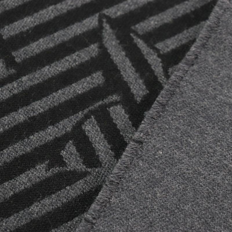  Louis Vuitton M77944 Echarpe LV Harmony Scarf 100% Wool With Logo Patch Gray