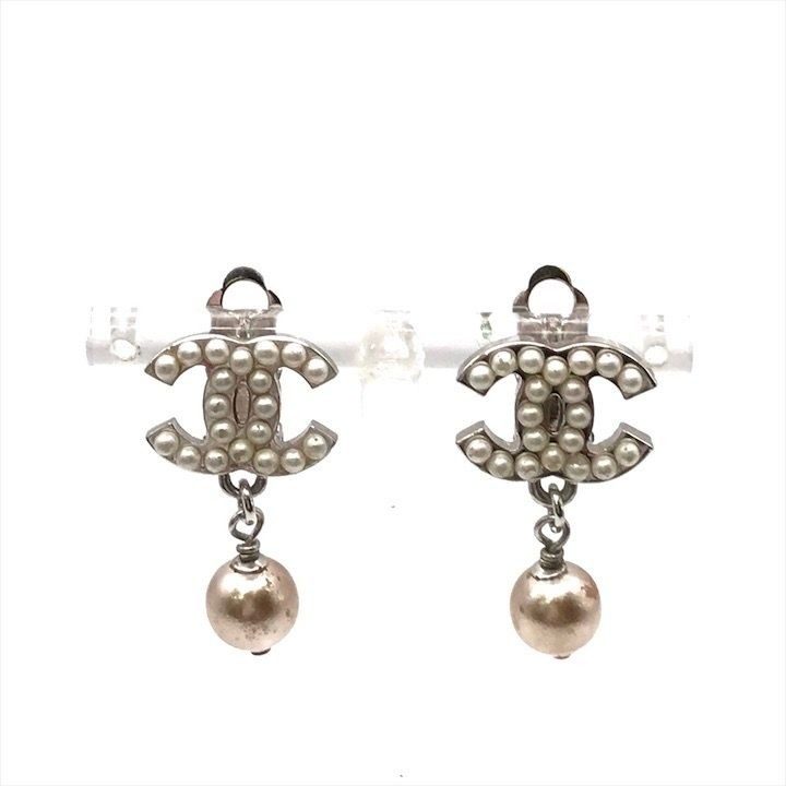 Chanel CC Logo Faux Pearl Swing Earrings Silver