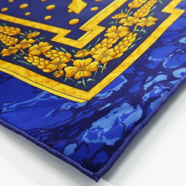 Hermes Carre 90 Carpe DIEM Enjoy Your Day Scarf 100% Silk Blue Sun Blue Hermes