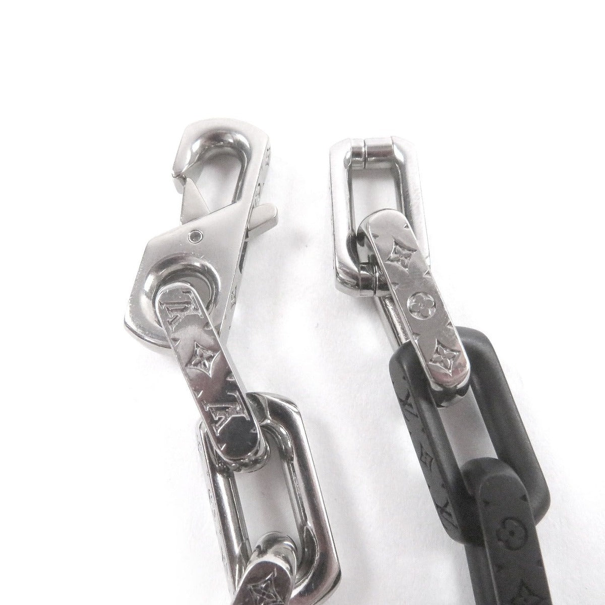 Louis Vuitton Necklace Monogram Silver Black — view 6