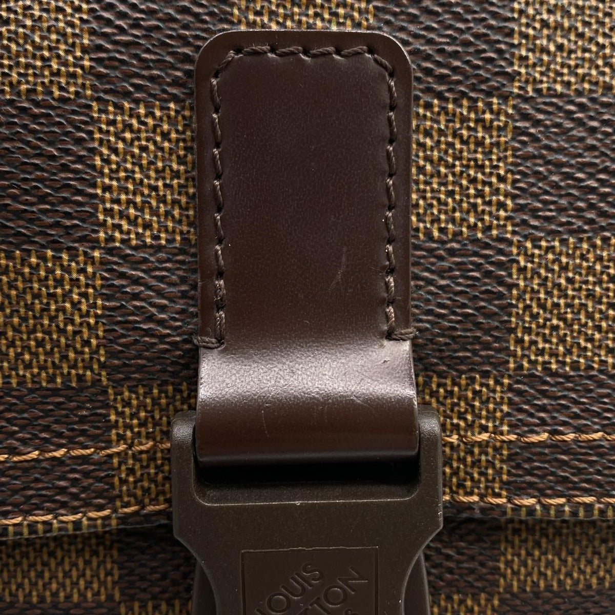 Louis Vuitton Damier Pochette Melville Shoulder Bag — view 4