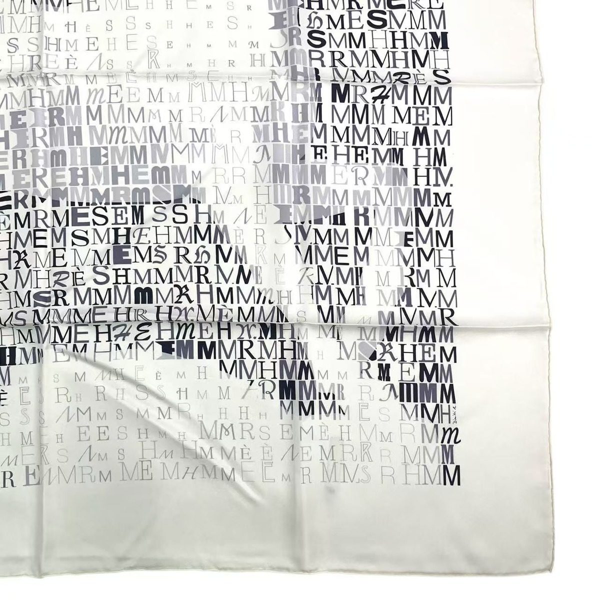 Hermes Carre 90 Scarf Cheval de Caracter Silk White — view 5