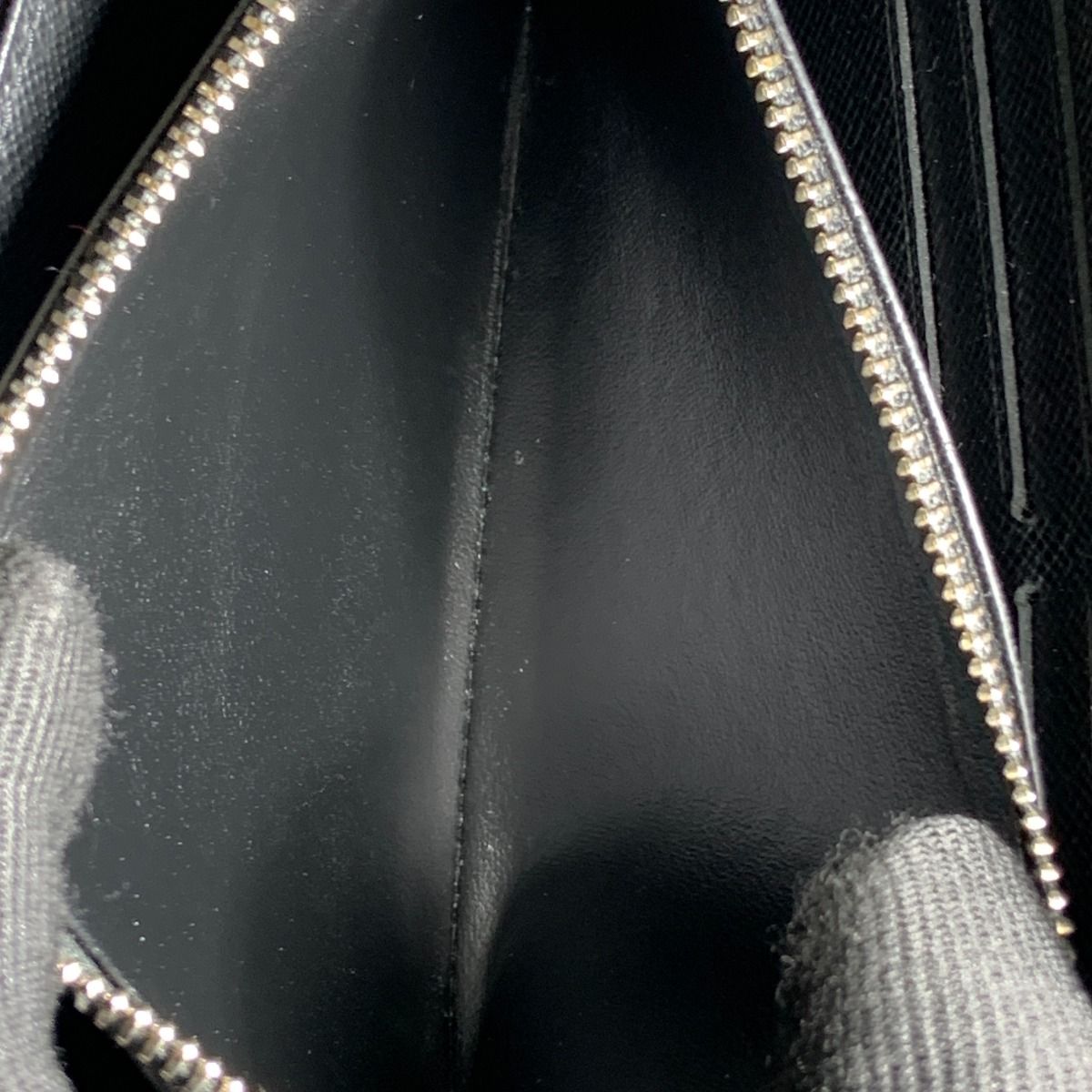 Louis Vuitton Epi Zippy Wallet Round Zipper Long Wallet M61857 Black