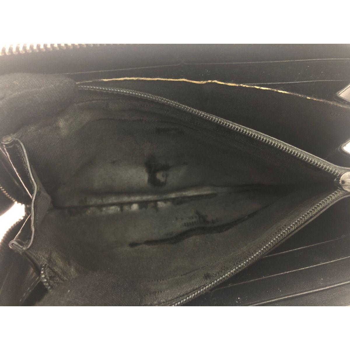 Gucci Diamante Studded Round Zipper Long Wallet GG 2 Zipper Heads