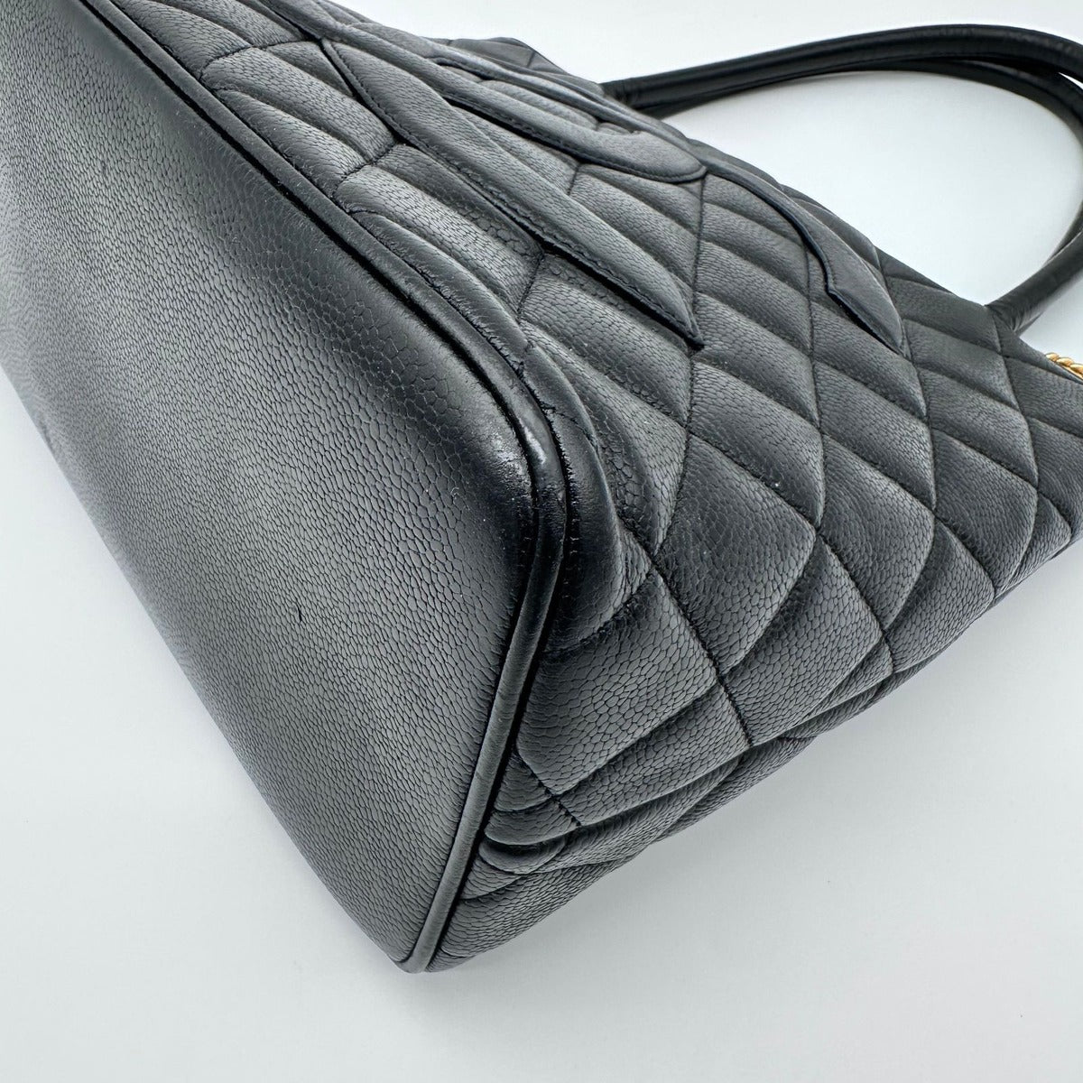 Chanel Medallion Tote Gold — view 8
