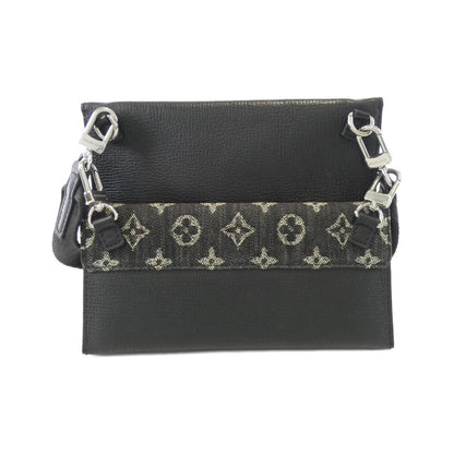 Louis Vuitton Monogram Drip Trio Pouch Shoulder Bag — view 2