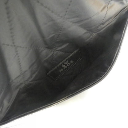 Louis Vuitton Monogram Drip Trio Pouch Shoulder Bag — view 8