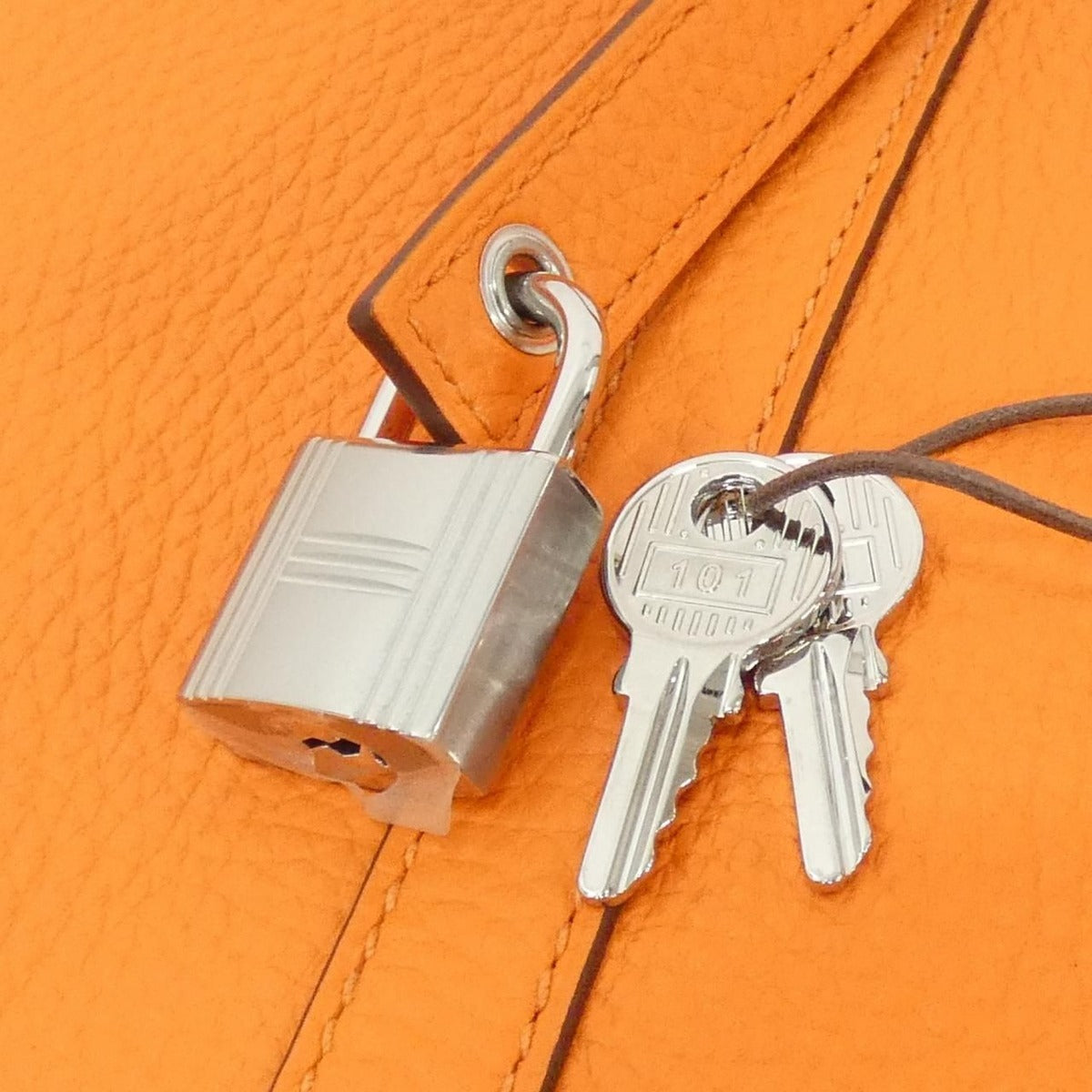 Hermes Picotin Lock MM Bag Orange Minium — view 3