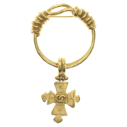 Chanel CC Logo Swing Motif Brooch Gold