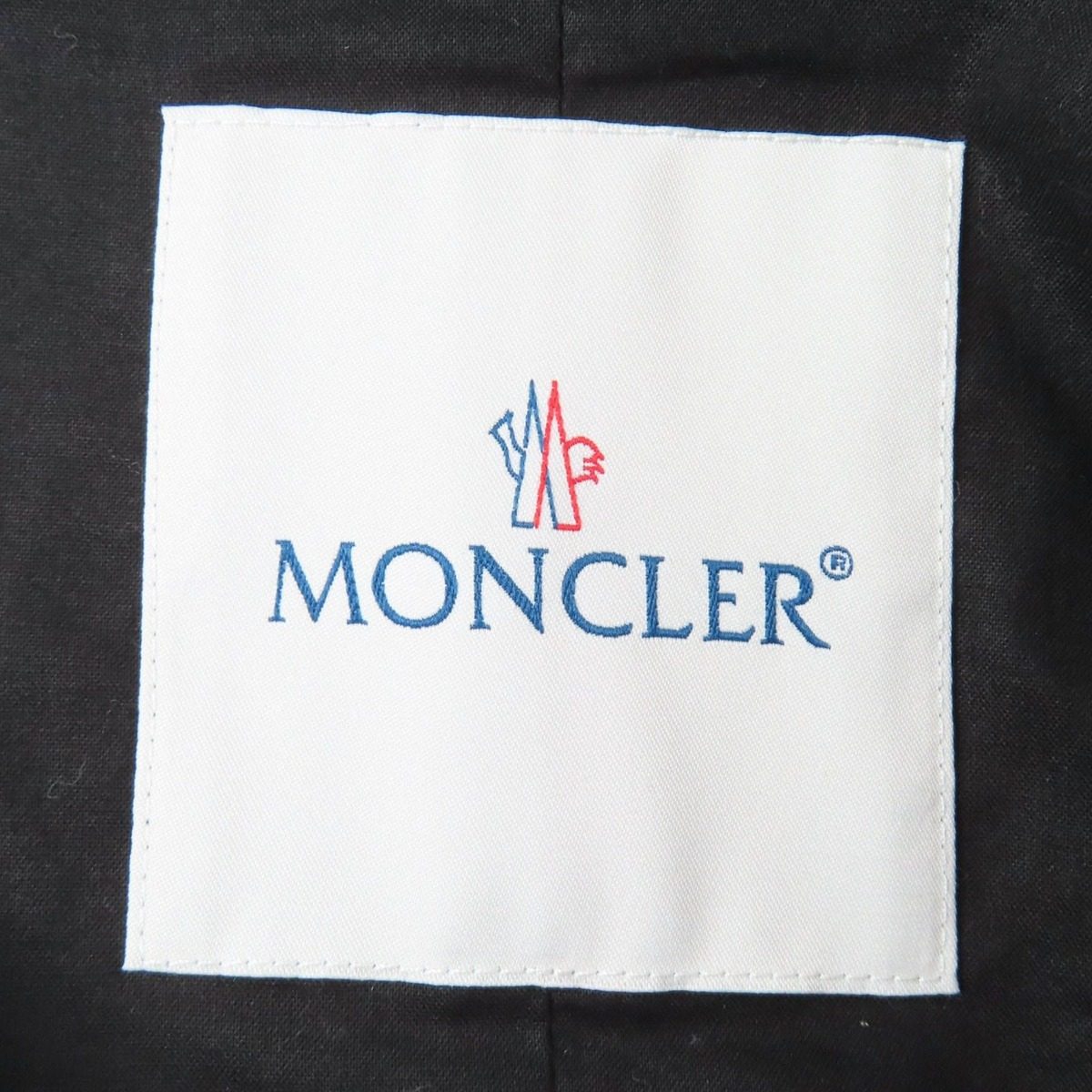 Moncler Suir Leather Logo Patch with Hood Nylon Jacket Dark Navy — view 8