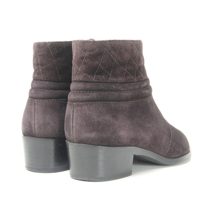 Chanel Boots Size 35 1 2 C Coco Mark Matelasse Quilted Suede Leather Side Zip