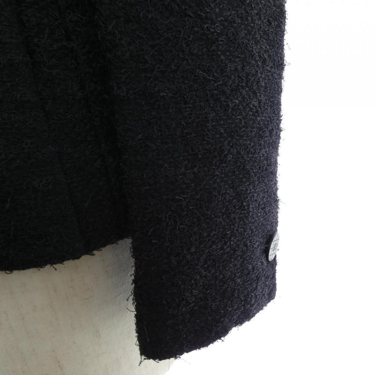 Chanel Vintage Collarless Jacket — view 6