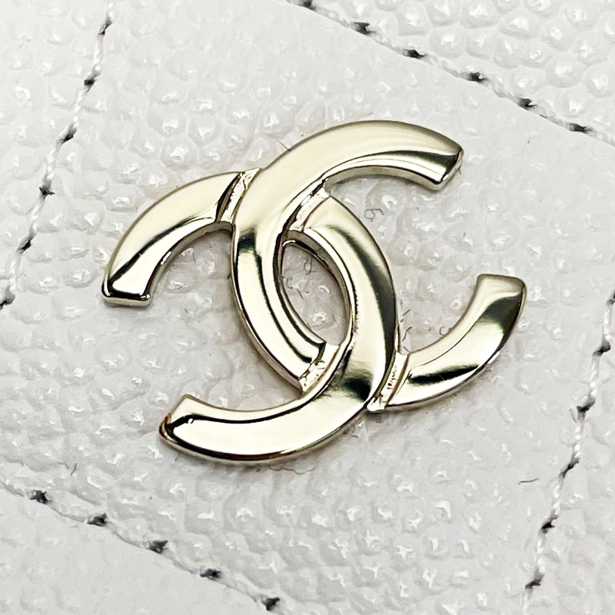 Chanel Matelasse Ap0221 White Coco Mark Coin Case Key Case Caviar Skin Gold