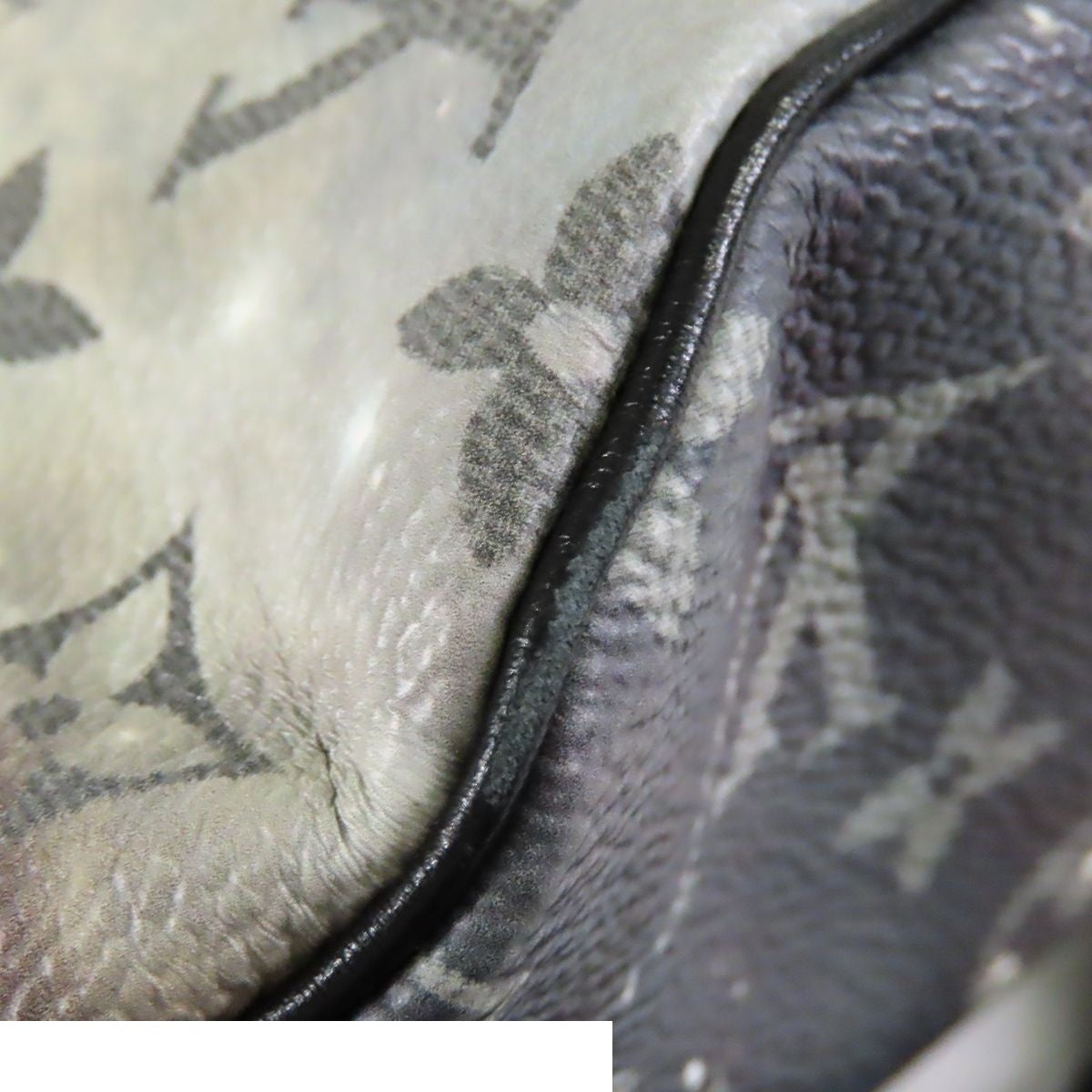Louis Vuitton Discovery Bum Bag Black Leather Monogram Galaxy — view 5