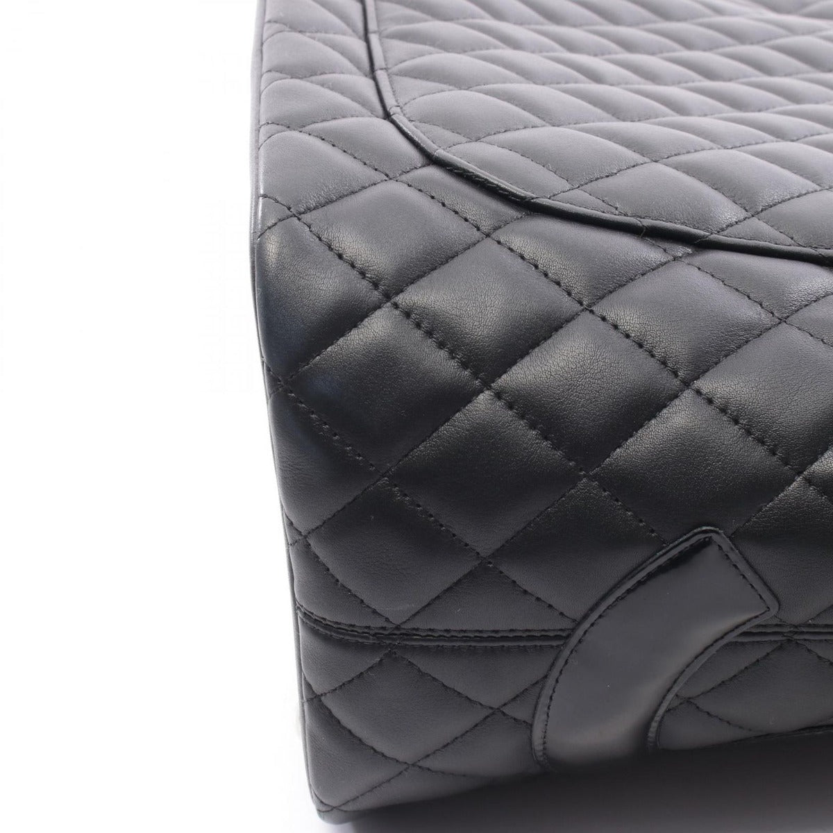 Chanel Tote Cambon Line Large Black Leather Patent — view 8