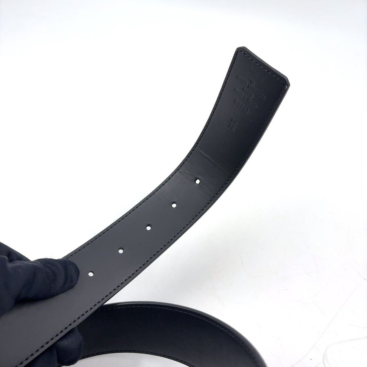 Louis Vuitton Initial Monogram Reversible Leather Black Belt Silver — view 3