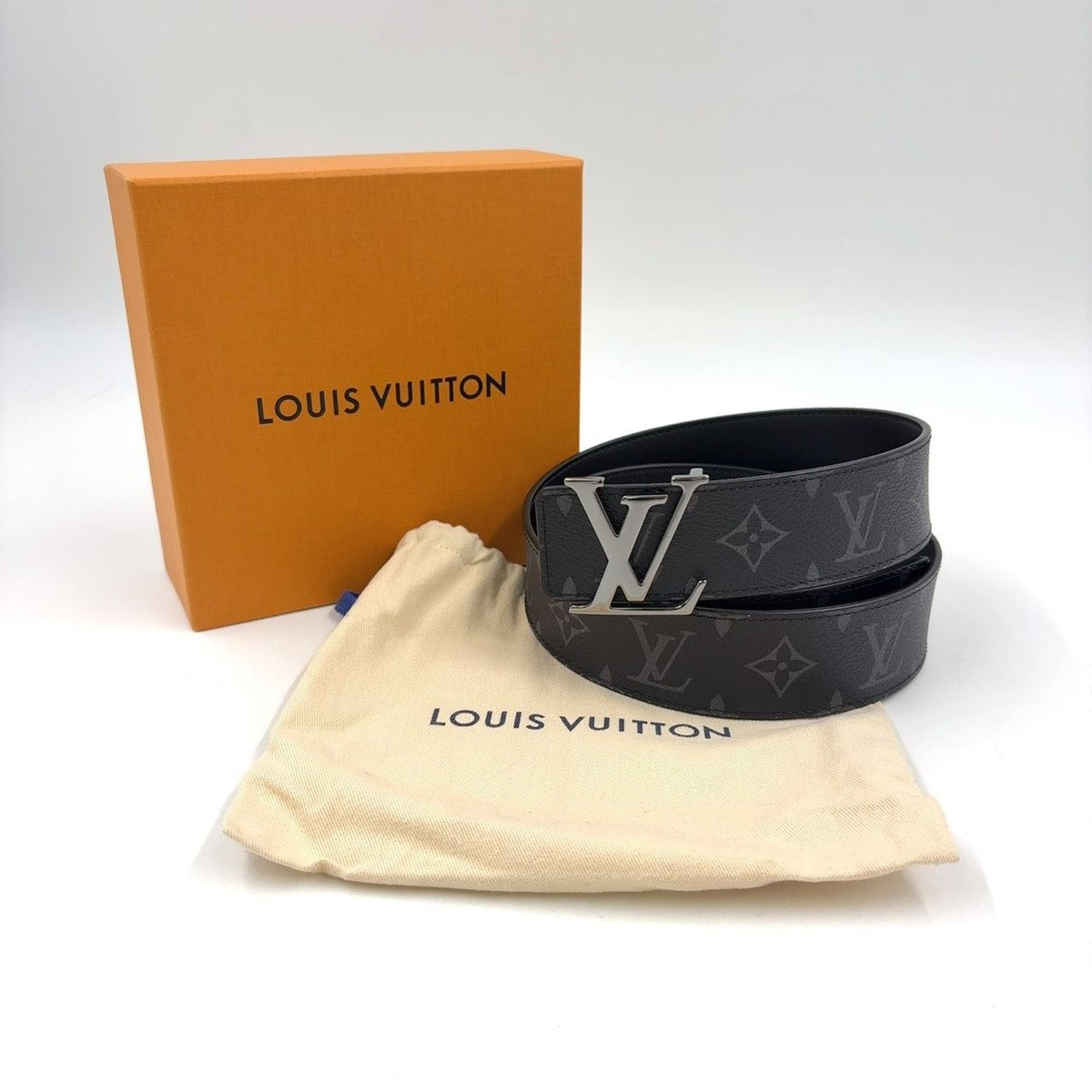 Louis Vuitton Initial Monogram Reversible Leather Black Belt Silver — view 9