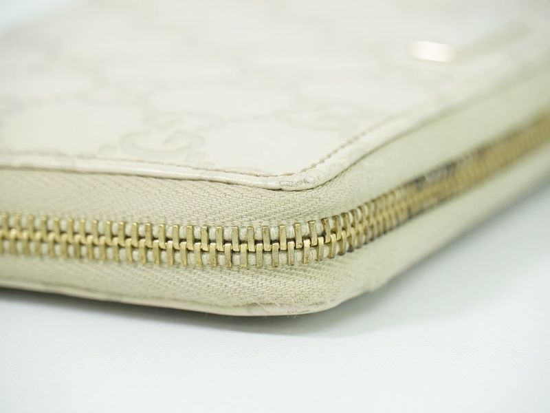 Authentic Gucci Shimmer Leather Round Zipper Long Wallet Long Wallet Ivory