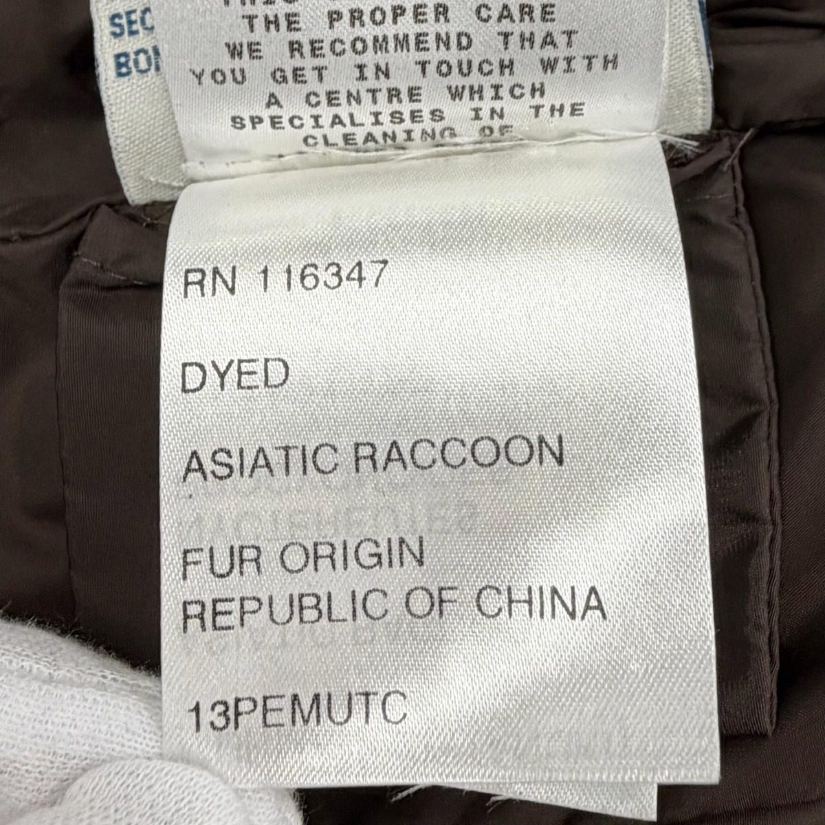 Moncler Grillon Makiko Takizawa Leather Toggle Button Comfortable Down Jacket — view 14