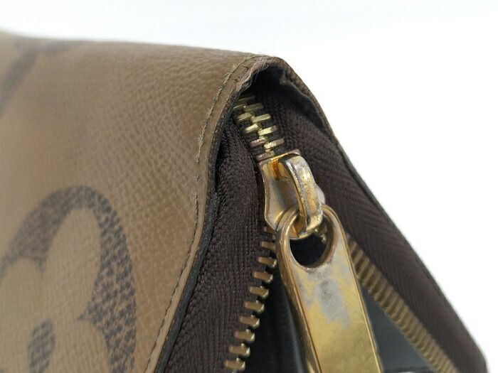 Louis Vuitton Zippy Wallet Round Zipper Long Wallet Monogram Giant Reverse