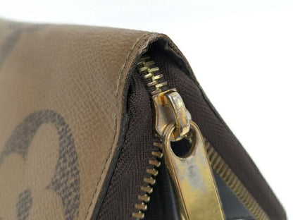 Louis Vuitton Zippy Wallet Round Zipper Long Wallet Monogram Giant Reverse