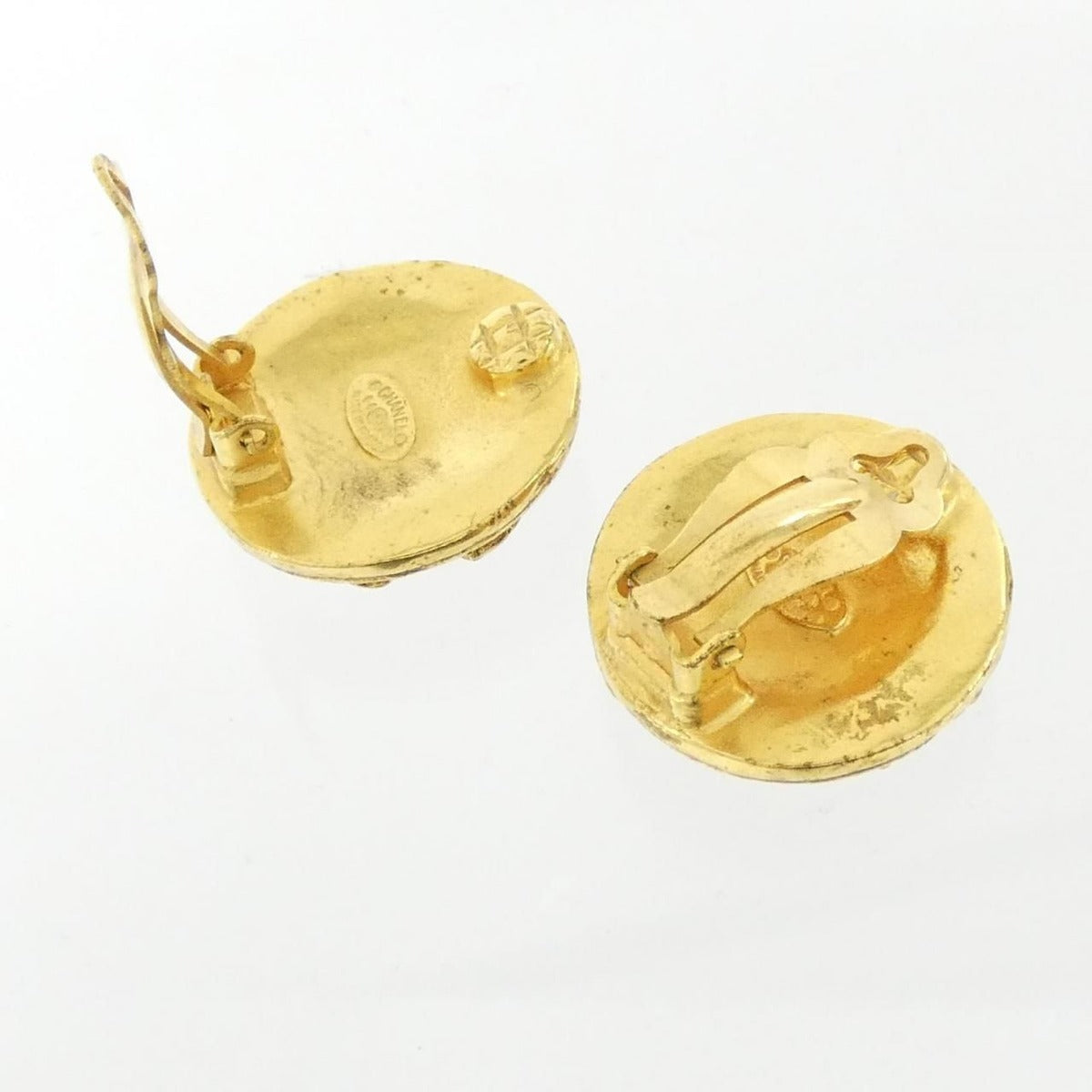 Chanel Vintage Earrings Gold — view 3