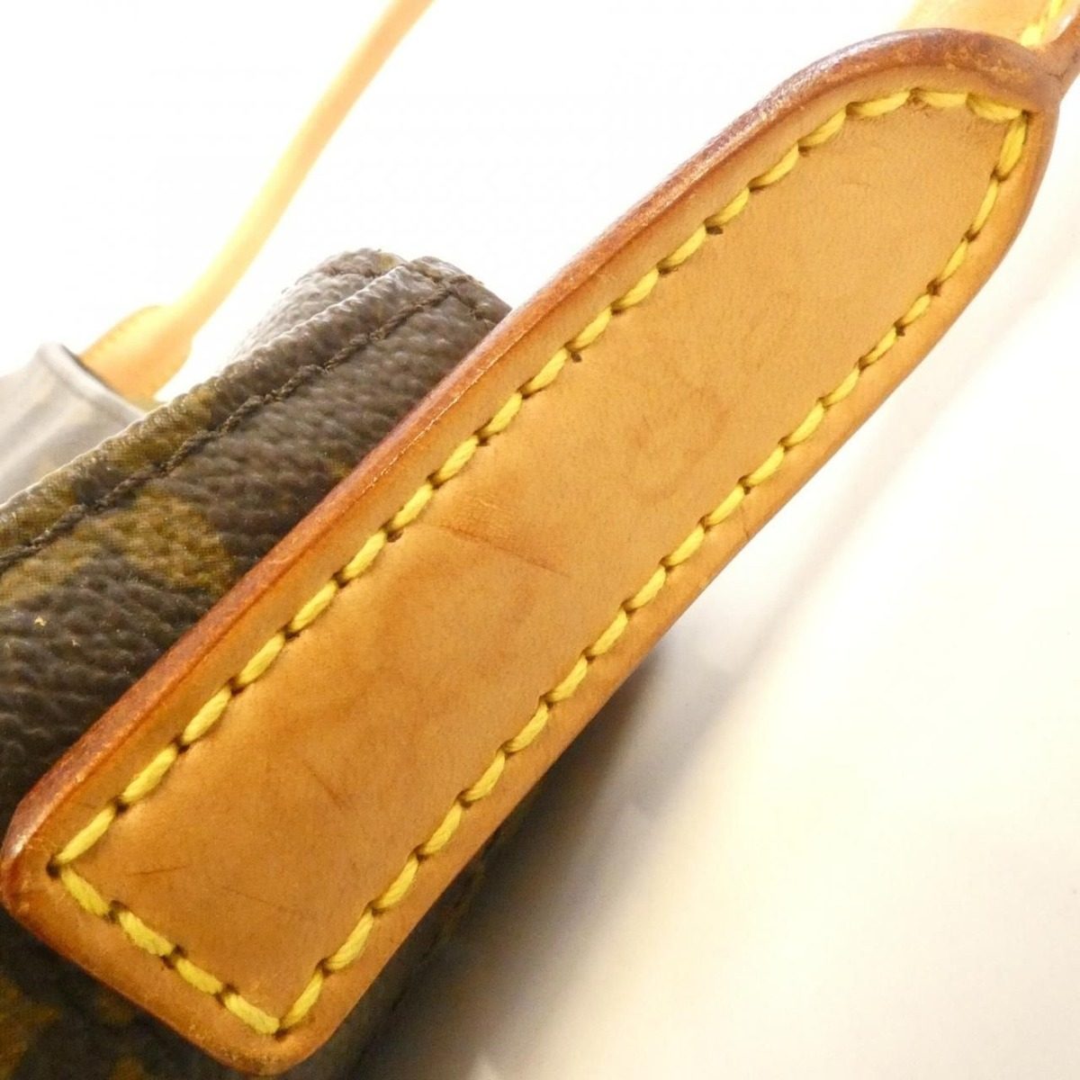Louis Vuitton Monogram Looping MM Shoulder Bag — view 6