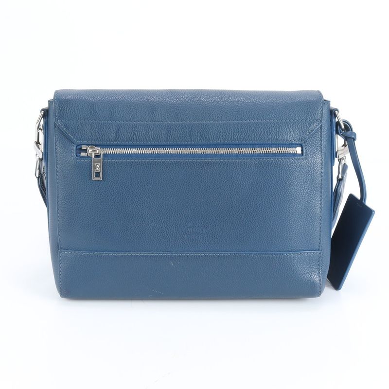 Current Louis Vuitton LV Aerogram Takeoff Messenger With RFID M23709 Leather