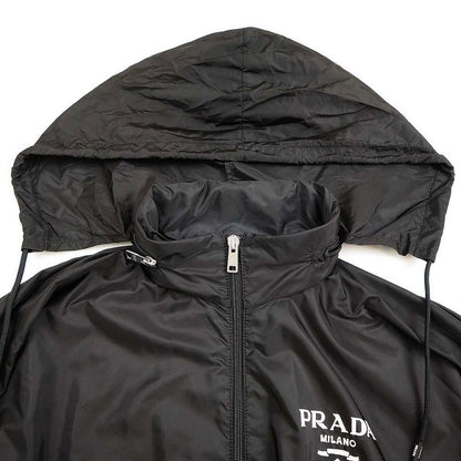 Prada 23aw Re-Nylon Nylon Hooded Raincoat 292113 S231 1wq9 Black 36s