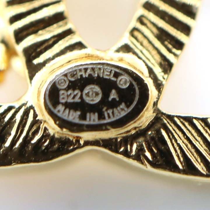 Chanel Earrings Lion Coco B22/a Gold Color Accessories H18040