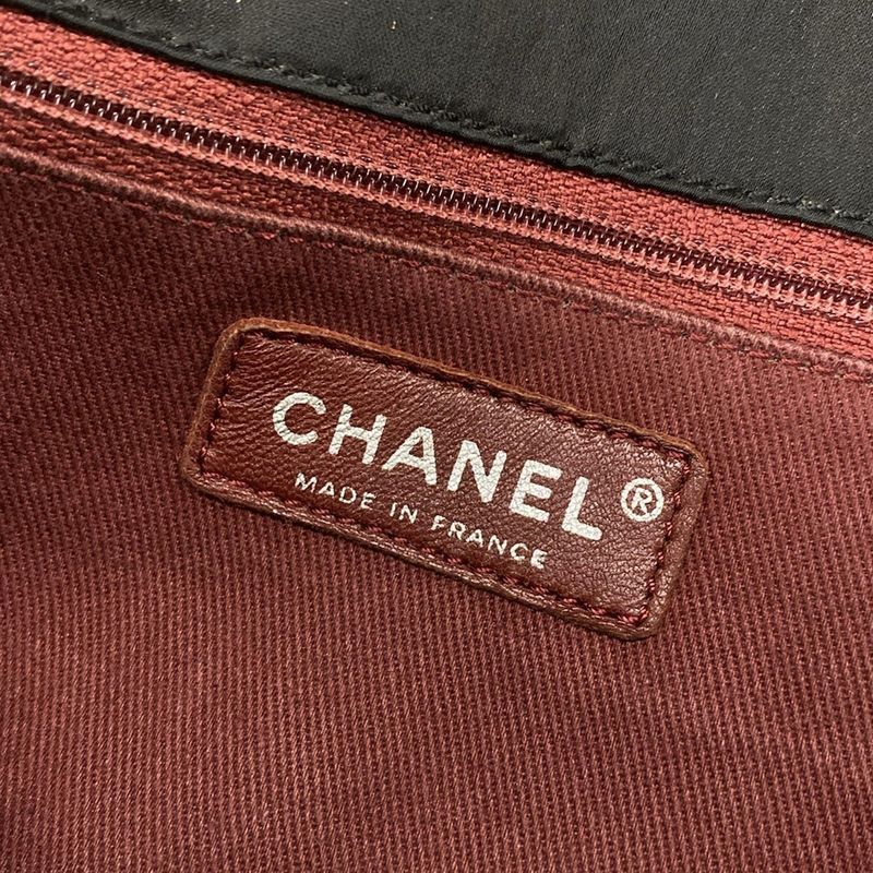 Chanel Shoulder Bag Matelasse Black And White Flap Bag / Silver Hardware /