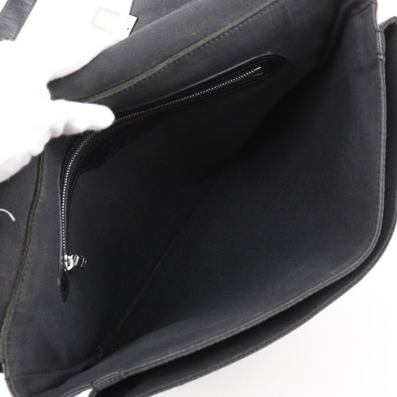 Louis Vuitton Sarah Tov GM M30882 Taiga Noir Black Vi0073 Men's Shoulder Bag