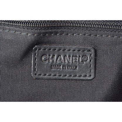 Chanel Tote A4 Caviar Leather Black — view 6