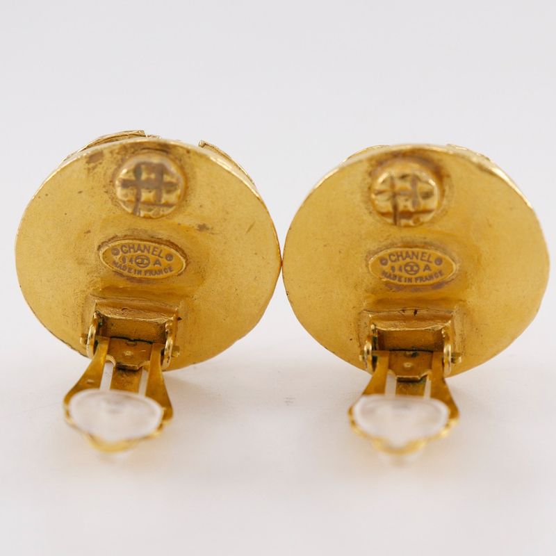 Chanel Triple Coco Mark Vintage Gold Plated And Faux Pearl 94A Ladies 29.4g