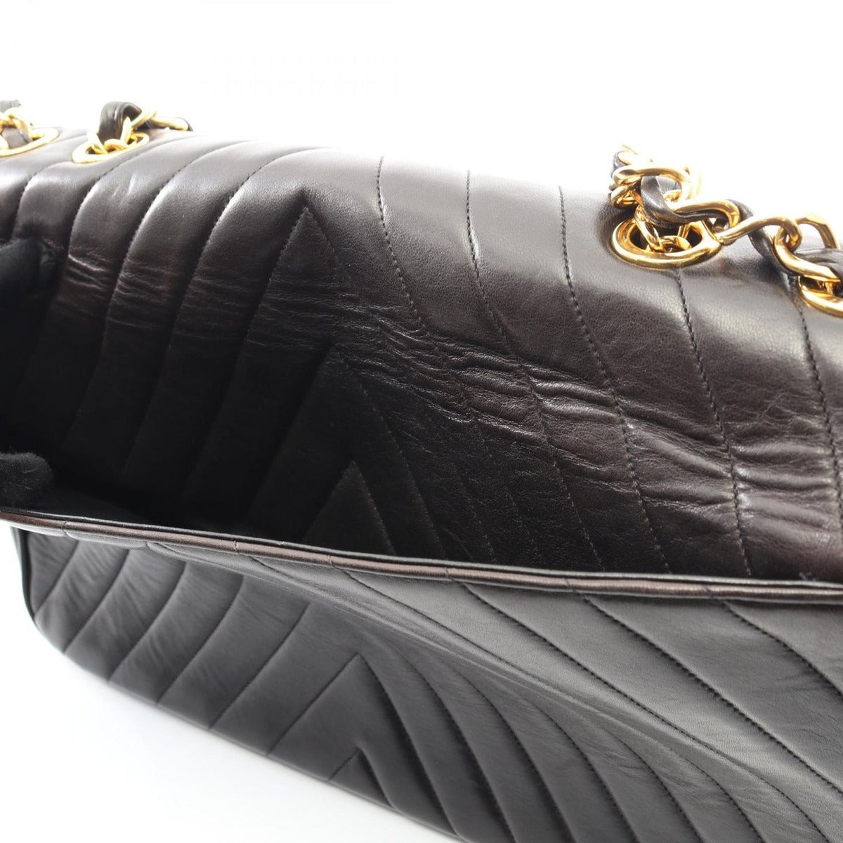 Chanel Shoulder Bag Chevron Stitch Black Lambskin — view 11
