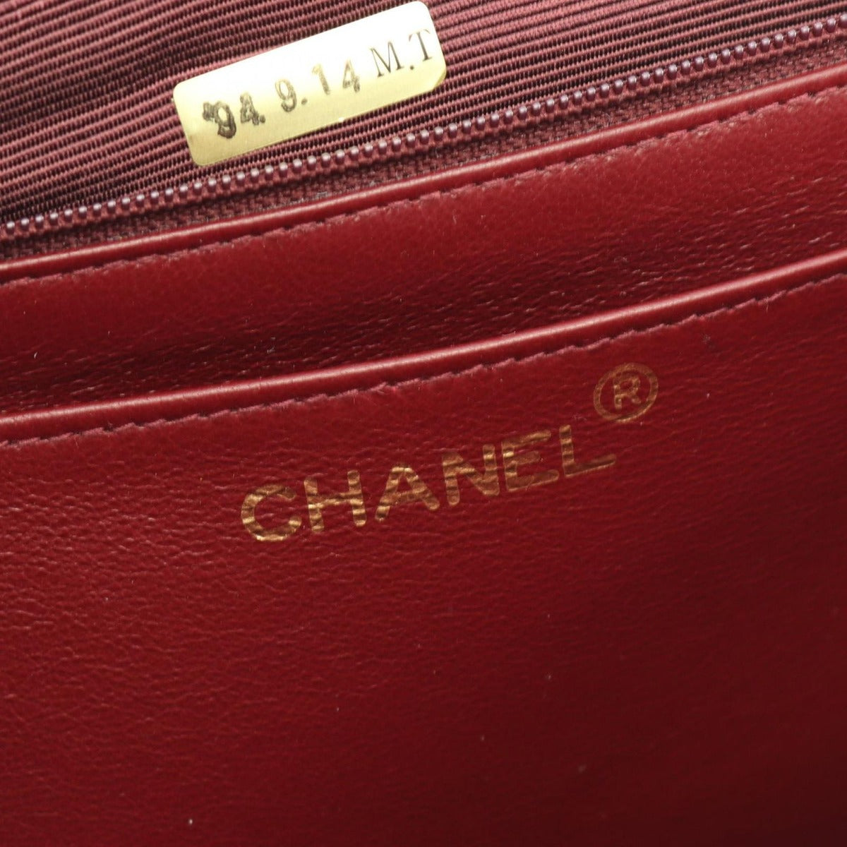 Chanel Shoulder Bag Chevron Stitch Black Lambskin — view 4