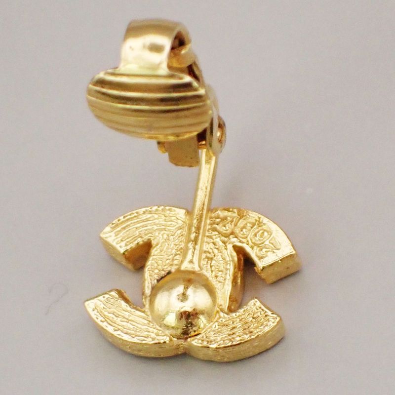 Chanel Ear Ring Coco Mark Gold One Side 63bs144