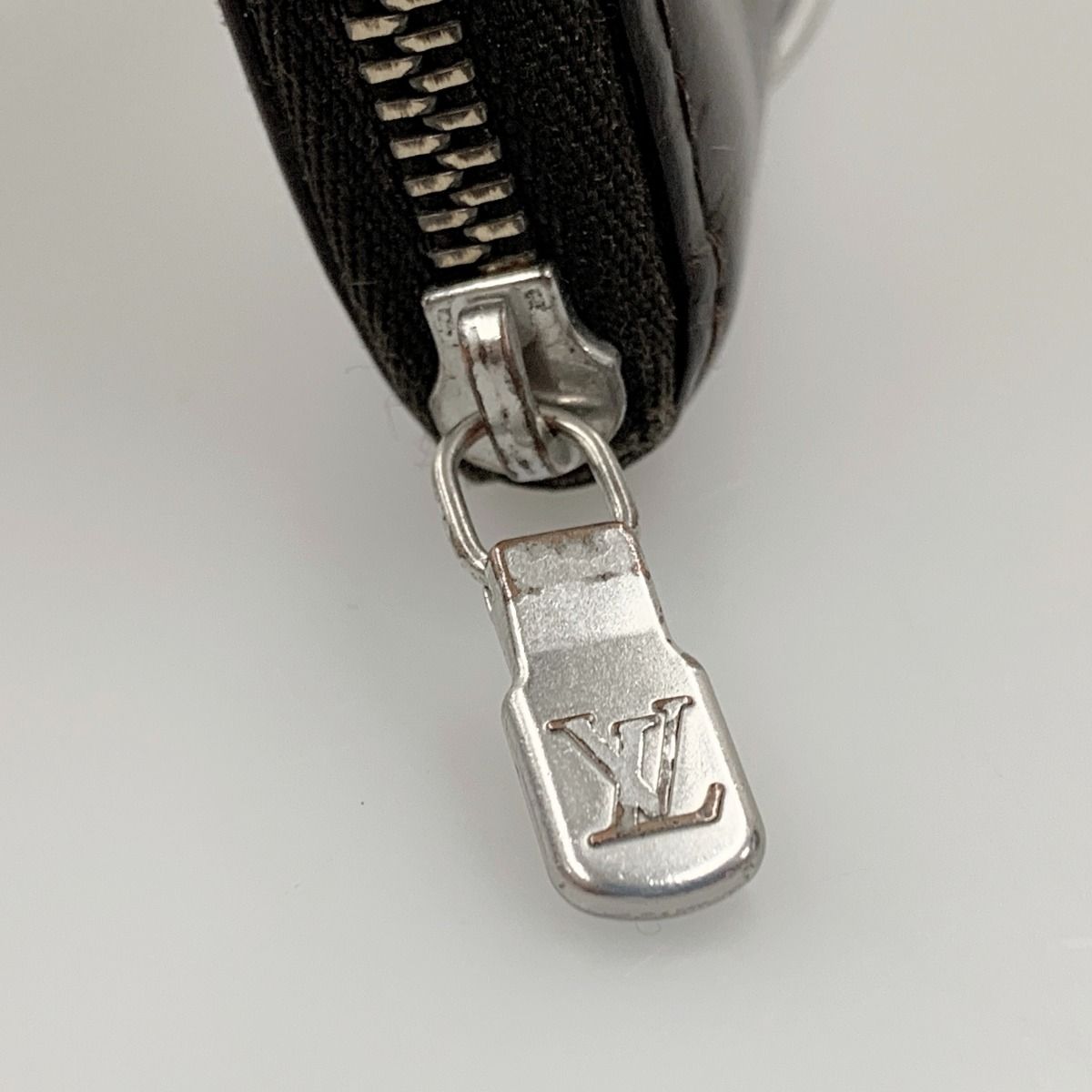 Louis Vuitton Monogram Glace Porte Vie Monet Zip Round Zipper Wallet M66510