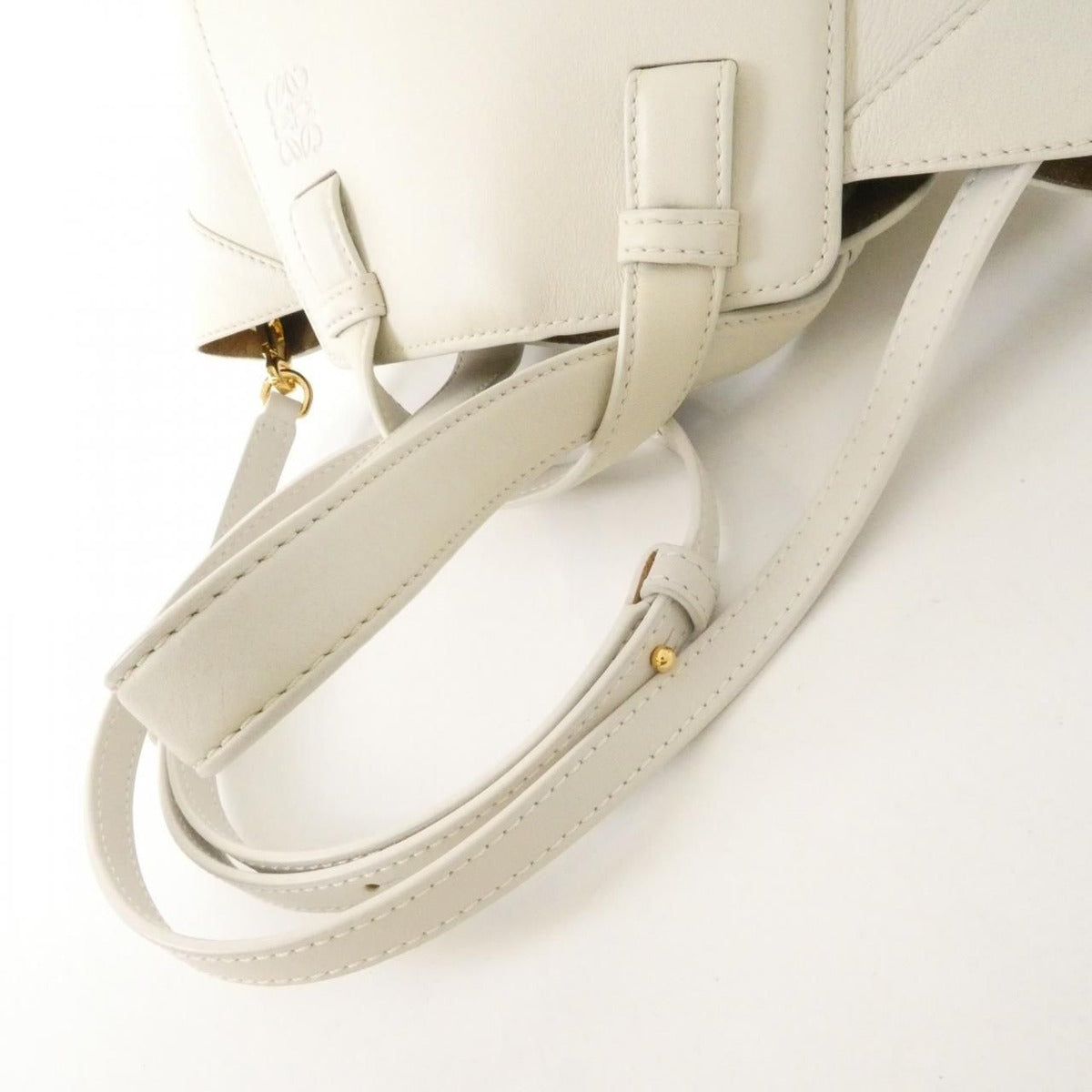 Loewe Hammock Nugget Bag — view 6