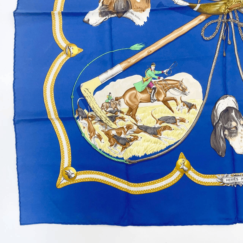 Hermes Carre 90 LE Laisser Courre Hound Blue 100% Silk Scarf