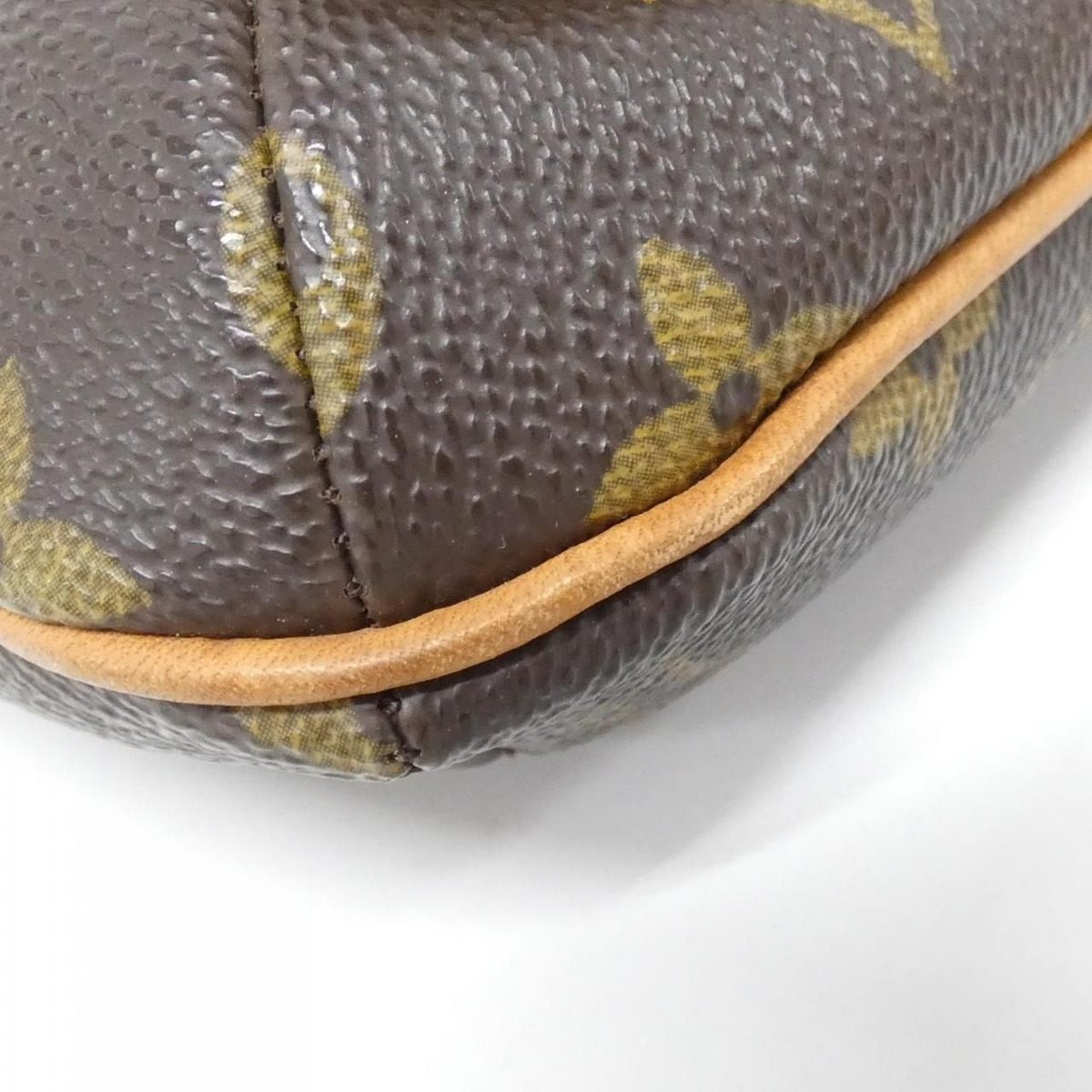 Louis Vuitton Monogram Musette Tango Shoulder Bag — view 3